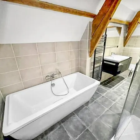 Grande Maison Avec Piscine Sous Les Falaises De La Roque Gageac Holiday home