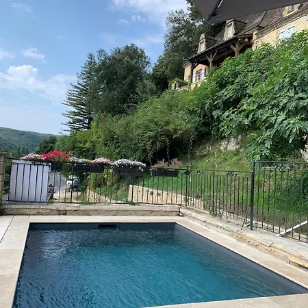 Grande Maison Avec Piscine Sous Les Falaises De La Roque Gageac Prázdninový dům *