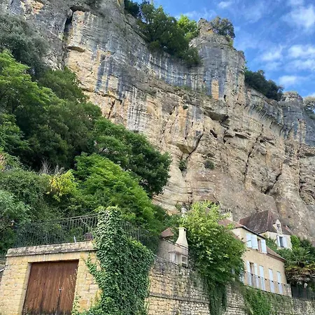 Grande Maison Avec Piscine Sous Les Falaises De La Roque Gageac